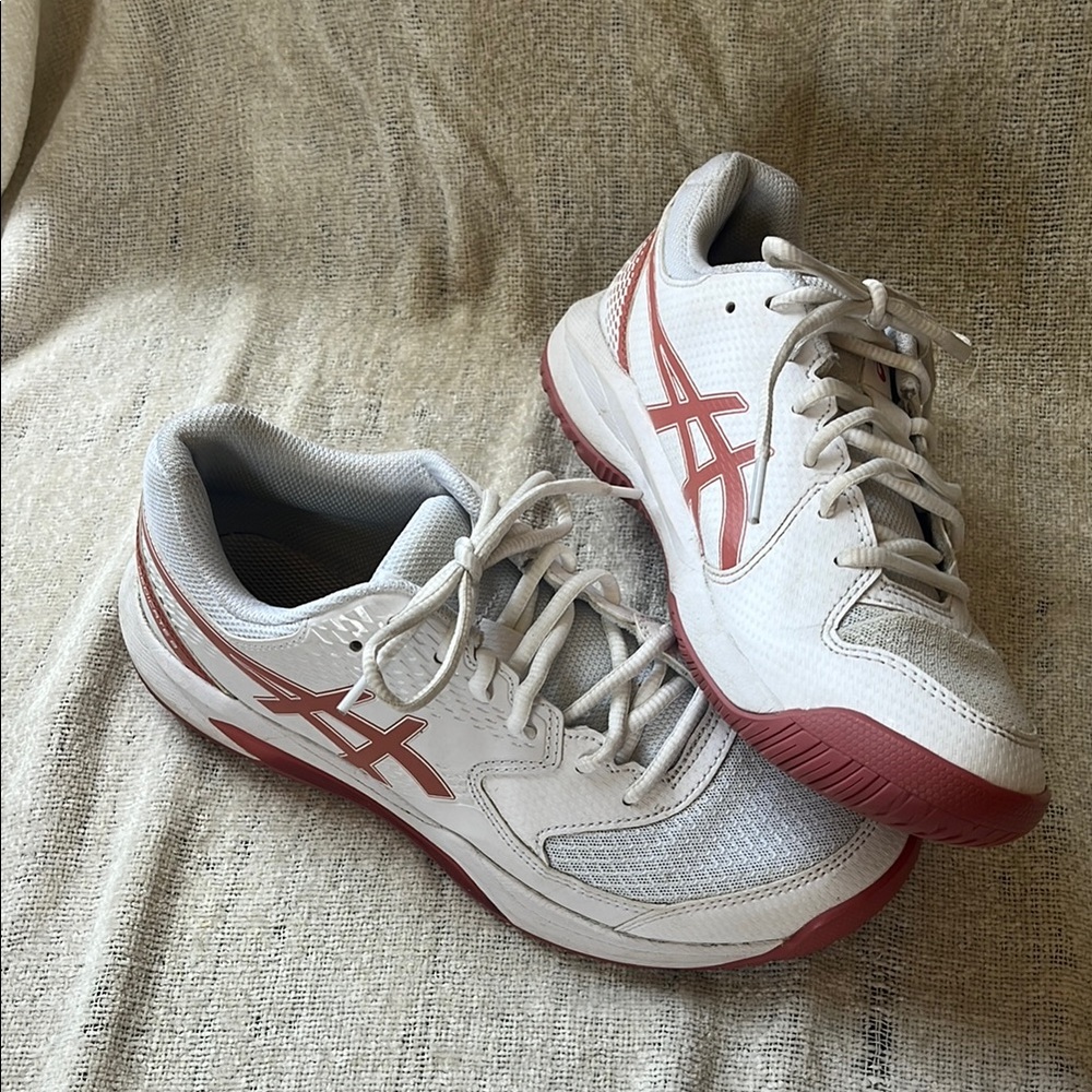 Asics White Athletic Shoes with Breathable Mesh